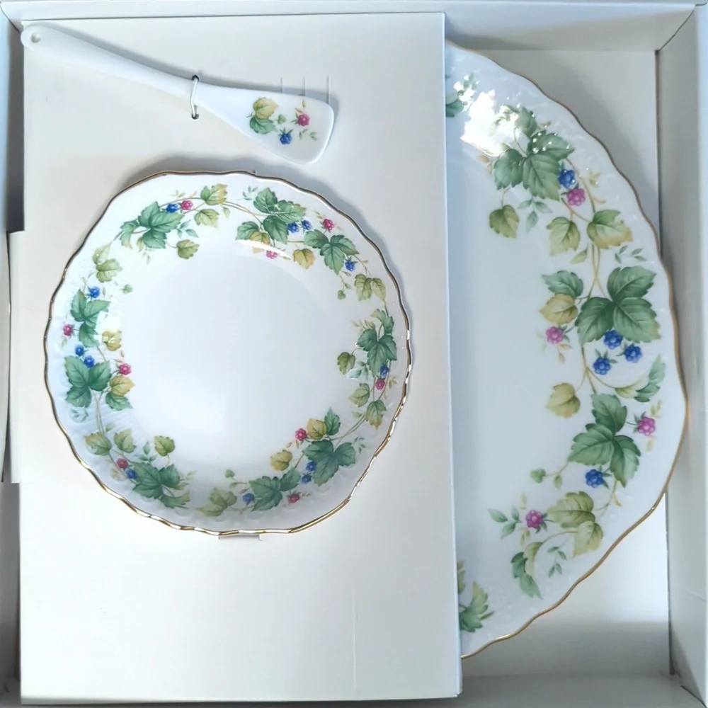 Party Server - Picture 4 of 5